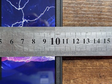 Dar yan çerçeveler