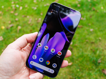 Google Pixel 9 Pro XL dışarıda