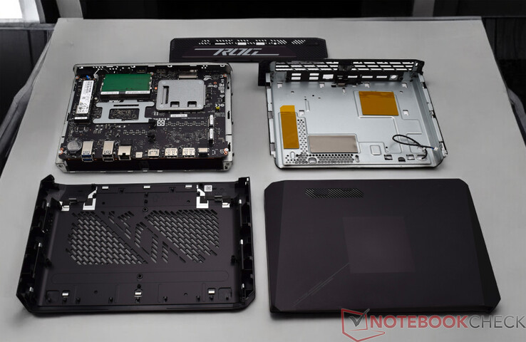 Asus ROG NUC demonte edildi