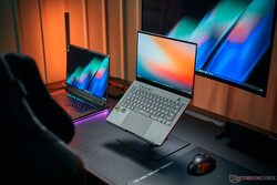 Republic of Gamers Zephyrus G14 GA403 çok iyi bir dizüstü oyun bilgisayarı