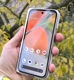 Google Pixel 9 Pro Fold akıllı telefon Notebookcheck incelemesi (görsel kaynağı: Marcus Herbrich)