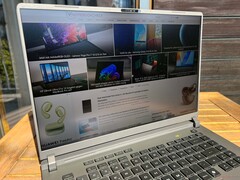 Parlak güneş ışığında