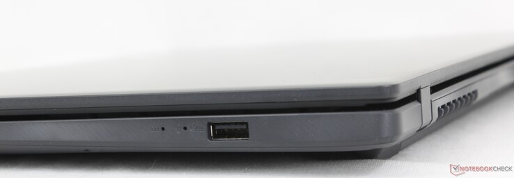 Sağ tarafta: USB-A 3.2 Gen. 1 (5 Gbps)