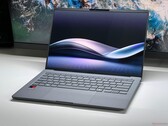 Asus Zenbook A14 dizüstü bilgisayar incelemesi - Snapdragon X'li 14 inç OLED subnotebook sadece 978 gram ağırlığında