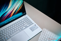 Asus Vivobook S 15 OLED incelemesi. Test cihazı Asus Almanya tarafından sağlanmıştır.