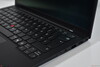 Lenovo ThinkPad X1 Carbon Gen 13 Aura Edition: sağ taraf