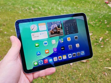 Apple iPad mini 7 dış mekan