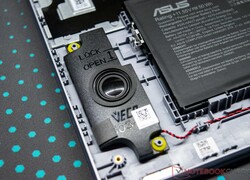 Asus ExpertBook P1'in hoparlörleri