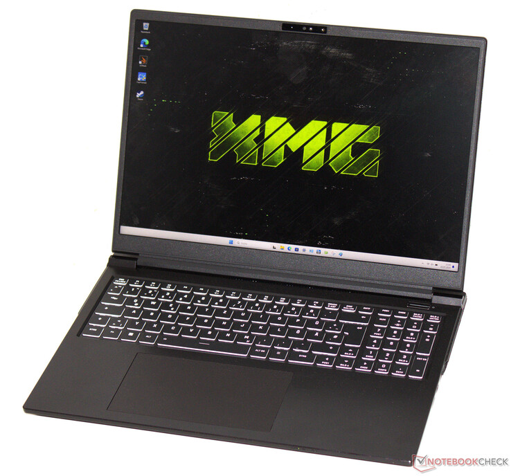 XMG Pro 16 Stüdyo