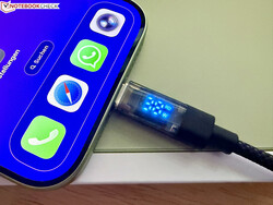 Testte, iPhone 17 38 watt'a kadar şarj oluyor.