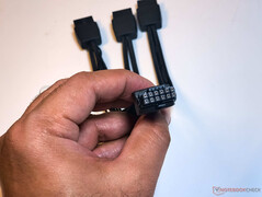 12V-2x6 - 3x 8-pin adaptör kablosu