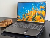 Lenovo Yoga Pro 9 16IMH9 dizüstü bilgisayar incelemesi: 75 W GeForce RTX 4050 üstün performans gösteriyor
