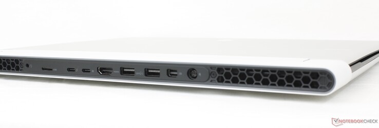 Arka: 3,5 mm kulaklık, 1x USB-C w/ Thunderbolt 4 + USB4 + PD + DisplayPort 1.4, 1x USB-C 3.2 Gen. 2 w/ PD + DisplayPort 1.4, HDMI 2.1, 2x USB-A 3.2 Gen. 1, Mini DisplayPort 1.4, AC adaptörü