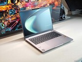 Asus ExpertBook PM3 incelemede